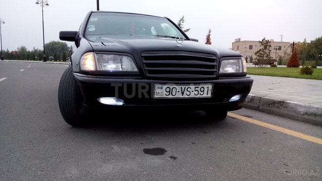 Mercedes C 180 1997, 235,000 km - 1.8 l - Ucar