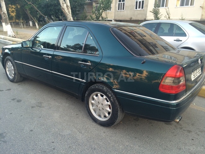 Mercedes C 200 1997, 211,041 km - 2.0 l - Bakı