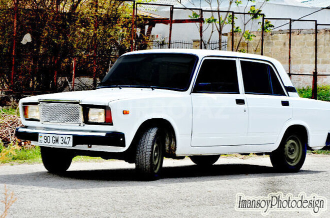 LADA (VAZ) 2107 2009, 228,000 km - 1.6 l - Salyan
