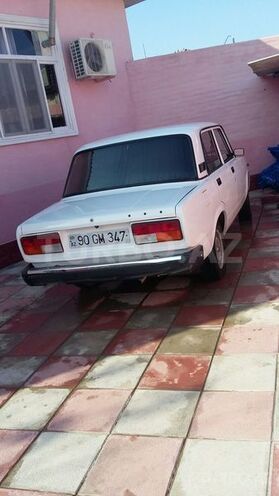 LADA (VAZ) 2107 2009, 228,000 km - 1.6 l - Salyan