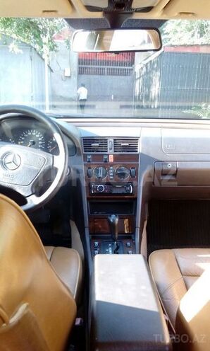 Mercedes C 220 1997, 225,000 km - 2.2 l - Bakı