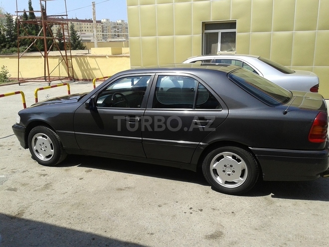 Mercedes C 200 1994, 380,000 km - 2.0 l - Bakı