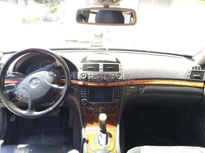 Mercedes E 270 2003, 222,000 km - 2.7 л - Bakı