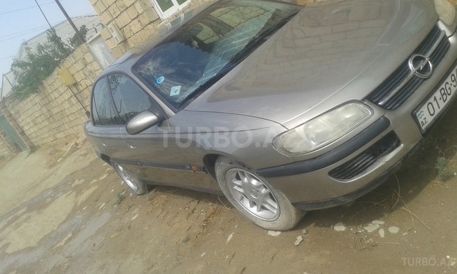 Opel Omega 1997, 2,970,000 km - 2.5 l - Bakı