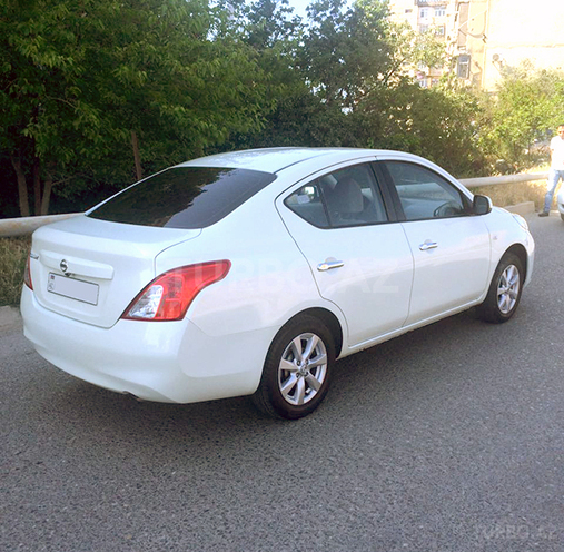 Nissan Sunny 2013, 96,000 km - 1.5 л - Bakı