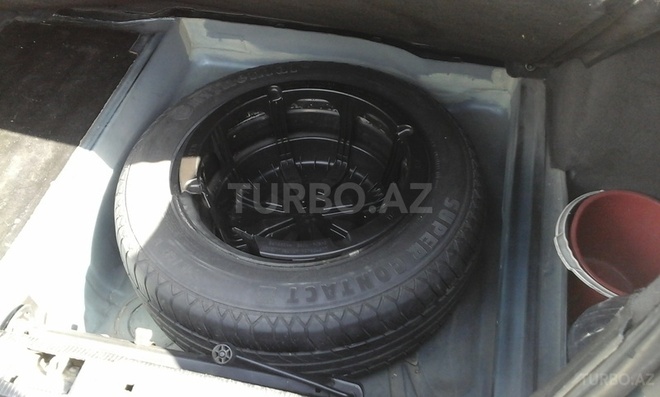 Mercedes E 220 1999, 260,000 km - 2.2 l - Bakı