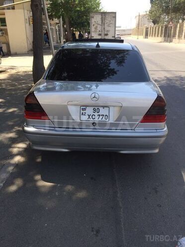 Mercedes C 240 1999, 250,000 km - 2.4 l - Bakı