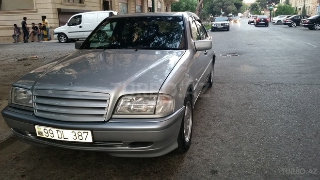 Mercedes C 220 1999, 385,545 km - 2.2 l - Bakı