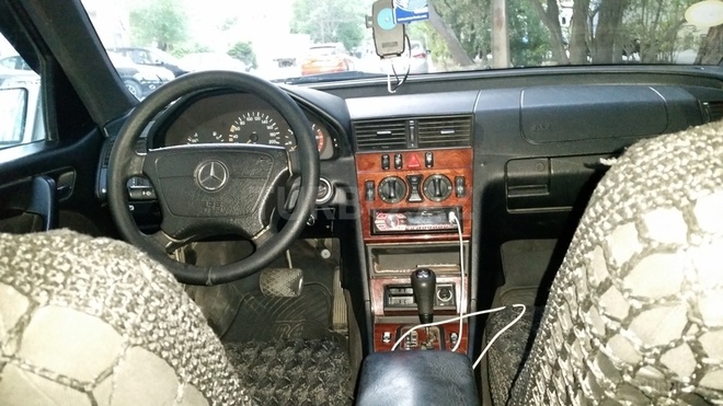 Mercedes C 220 1999, 385,545 km - 2.2 l - Bakı