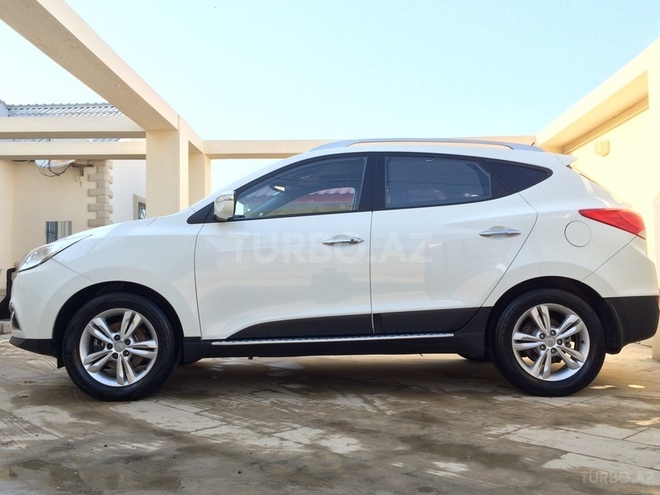 Hyundai ix35 2011, 99,000 km - 2.0 l - Bakı
