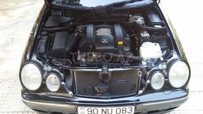 Mercedes E 240 2000, 171,000 km - 2.4 л - Sumqayıt