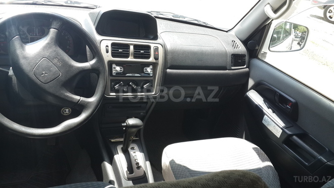 Mitsubishi Pajero io 1999, 126,600 km - 1.8 л - Bakı