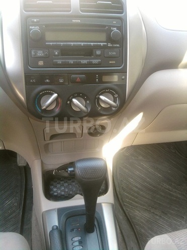 Toyota RAV4 2004, 150,000 km - 2.4 l - Bakı