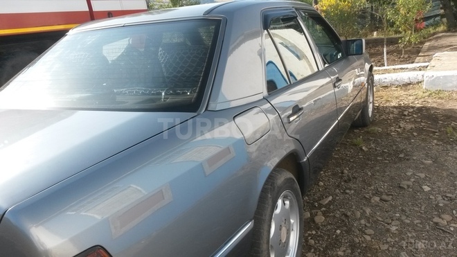 Mercedes E 230 1992, 340,000 km - 2.3 l - Masallı