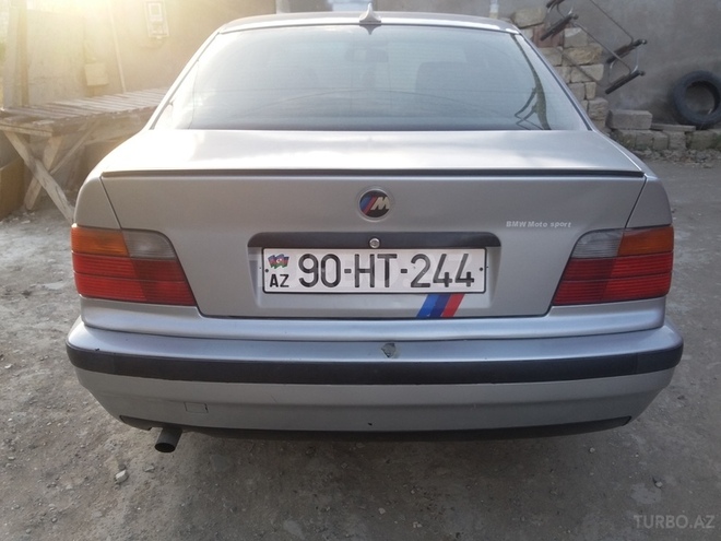 BMW 318 1997, 394,000 km - 2.0 l - Xırdalan