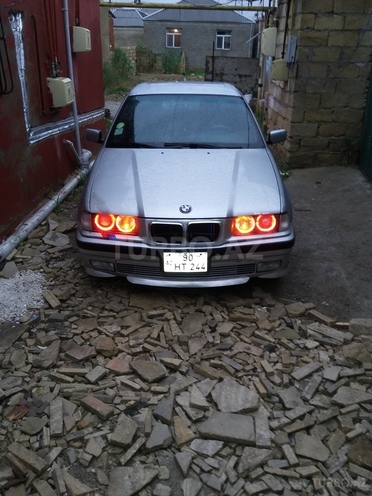 BMW 318 1997, 394,000 km - 2.0 l - Xırdalan
