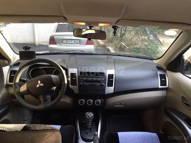 Mitsubishi Outlander 2008, 86,279 km - 3.0 l - Bakı