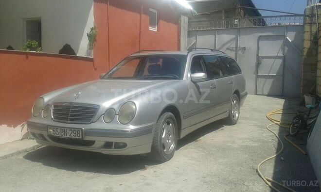 Mercedes E 270 2001, 250,000 km - 2.7 l - Şəki