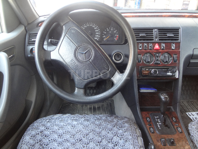 Mercedes C 240 1997, 29,600 km - 2.4 l - Bakı