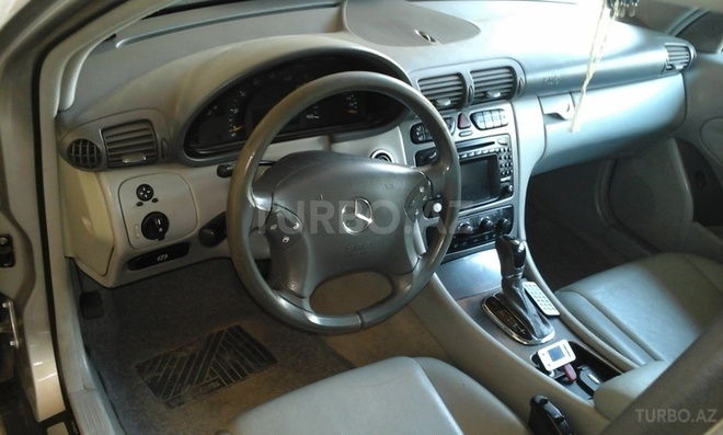 Mercedes C 240 2001, 300,000 km - 2.6 l - Bakı