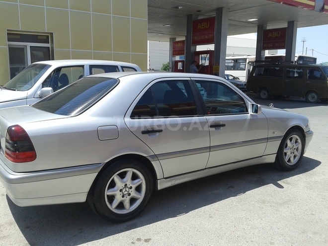 Mercedes C 180 1997, 235,000 km - 1.8 l - Bakı