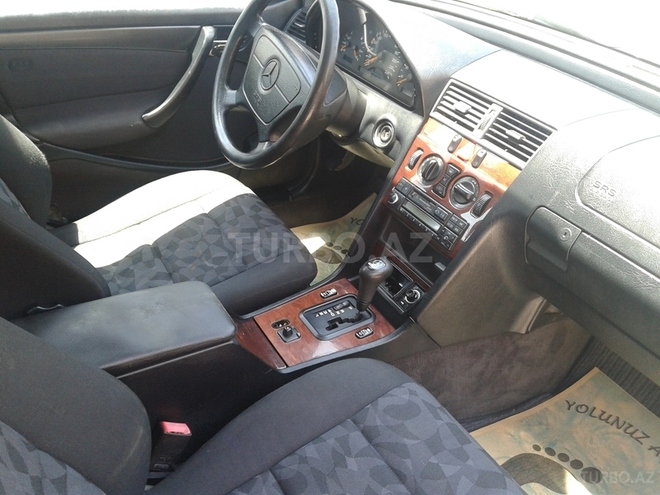 Mercedes C 180 1997, 235,000 km - 1.8 l - Bakı