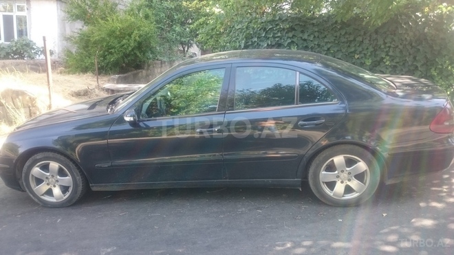 Mercedes E 220 2002, 350,000 km - 2.2 л - Bakı