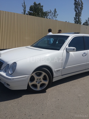Mercedes E 320 2001, 101,000 km - 3.2 l - Sumqayıt