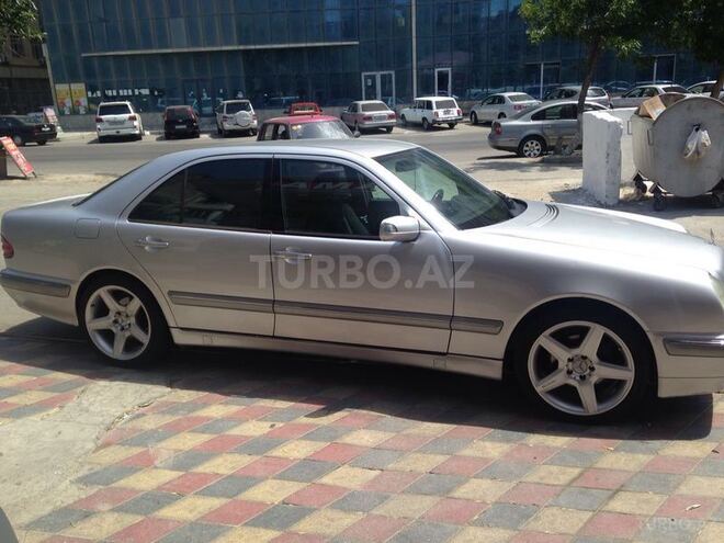 Mercedes E 240 2001, 113,000 km - 2.4 l - Bakı