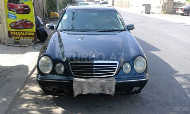 Mercedes E 270 1999, 298,494 km - 2.7 l - Bakı
