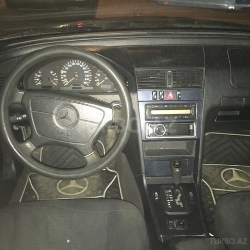 Mercedes C 240 1998, 276,000 km - 2.4 l - Salyan