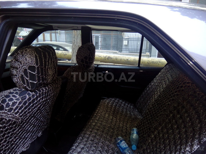 Mercedes E 230 1993, 129,567 km - 2.3 l - Bakı