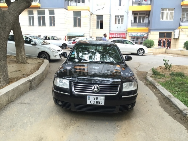 Volkswagen Passat 2003, 157,700 km - 1.8 l - Bakı