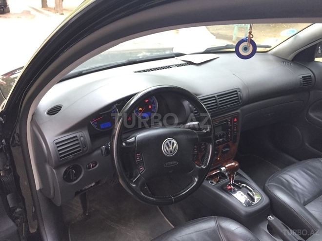 Volkswagen Passat 2003, 157,700 km - 1.8 l - Bakı