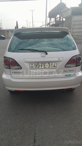 Lexus RX 300 2001, 104,000 km - 2.4 l - Bakı