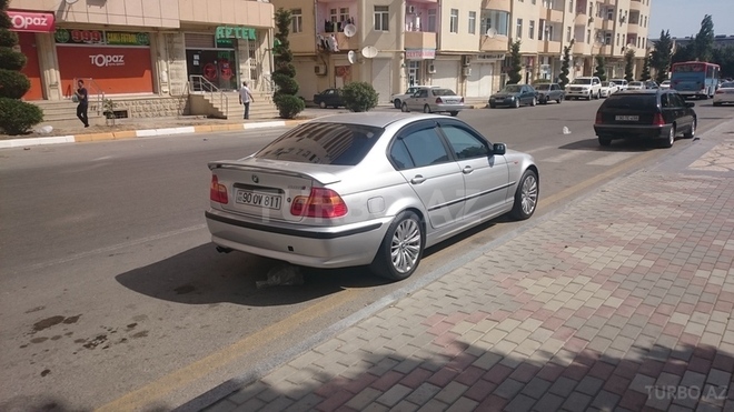 BMW 325 2003, 196,000 km - 2.5 l - Bakı