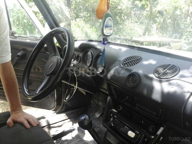LADA (VAZ) 2106 1982, 78,585 km - 1.6 l - Salyan
