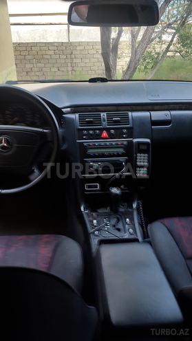 Mercedes E 240 1998, 250,000 km - 2.6 l - Bakı