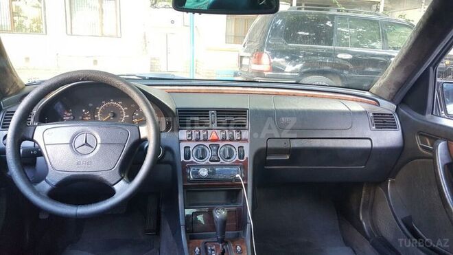Mercedes C 230 1999, 188,000 km - 2.3 l - Bakı
