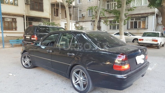 Mercedes C 230 1999, 188,000 km - 2.3 l - Bakı