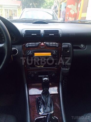 Mercedes C 240 2000, 215,670 km - 2.4 л - Bakı