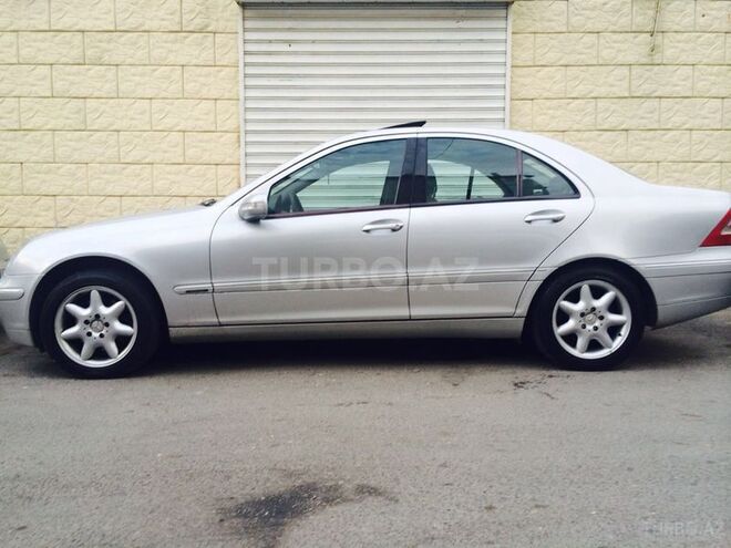 Mercedes C 240 2000, 215,670 km - 2.4 л - Bakı