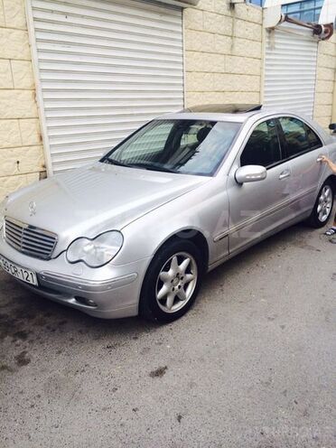 Mercedes C 240 2000, 215,670 km - 2.4 л - Bakı