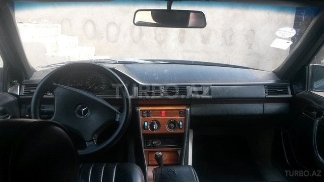 Mercedes E 200 1989, 116,000 km - 2.0 л - Bakı