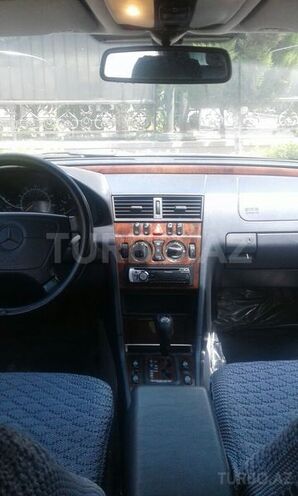 Mercedes C 230 1999, 198,000 km - 2.3 l - Bakı
