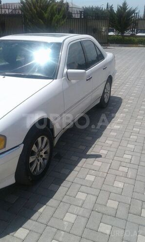 Mercedes C 230 1999, 198,000 km - 2.3 l - Bakı