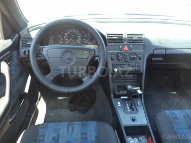 Mercedes C 250 1996, 488,000 km - 2.5 l - Bakı