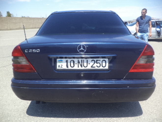 Mercedes C 250 1996, 488,000 km - 2.5 l - Bakı