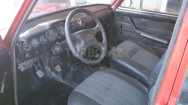 LADA (VAZ) 2106 1986, 150,000 km - 1.6 л - Neftçala