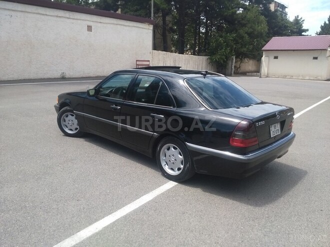 Mercedes C 230 1997, 195,000 km - 2.3 l - Bakı